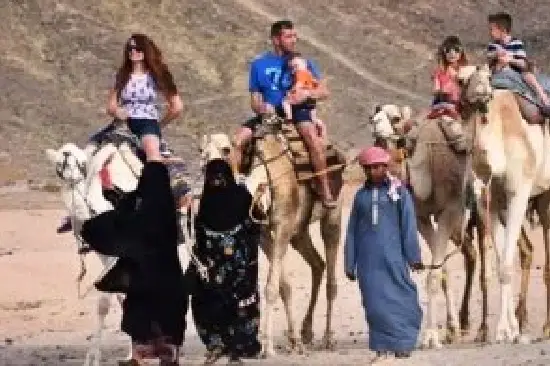 Camel ride in Hurghada safari