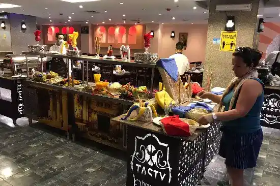 Luxor Trip Lunch Buffet - Fresh Egyptian Food for Private Tours