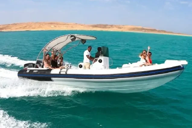 transfers by private speed boat to the islands in hurghada