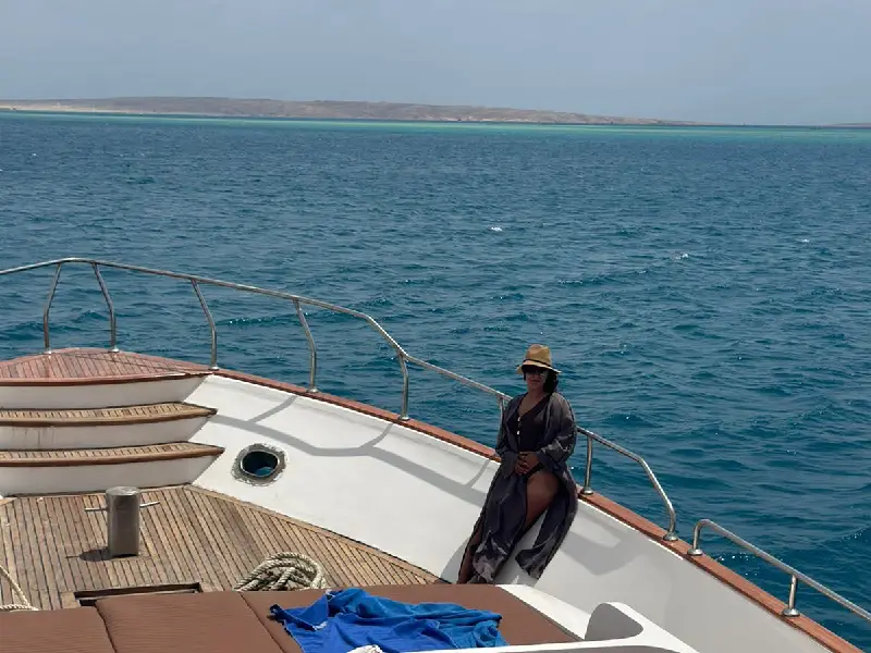 Abu Minqar Island tours