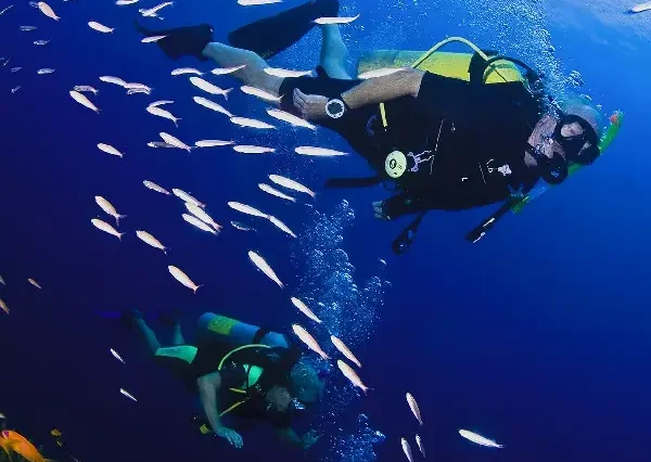 Tourists having their first scuba diving experience in Egypt.