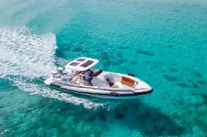 Private speedboat rental Hurghada for luxury marine trips