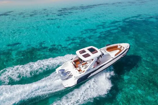 Private speedboat rental Hurghada for luxury marine trips