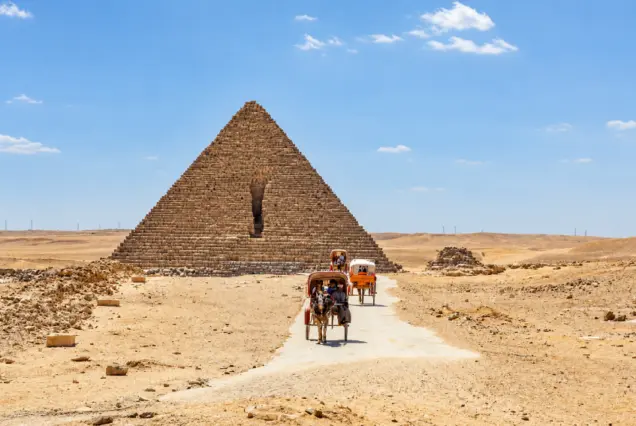 Private Giza Pyramids & Sphinx Tour from Hurghada