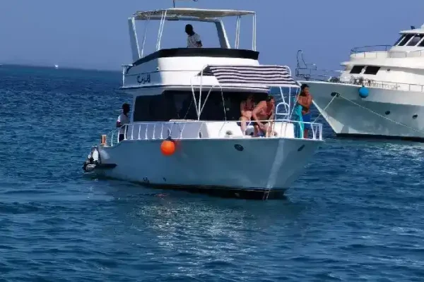 Private boat trip Hurghada - Exclusive snorkeling experience - Manolo Tours
